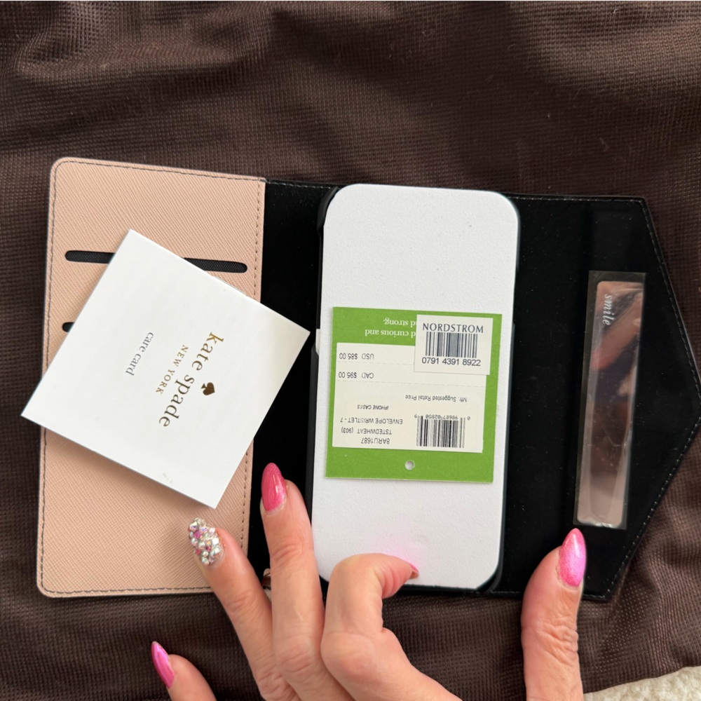Kate spade small pink blush phone case with card slots - Picture 4 of 4